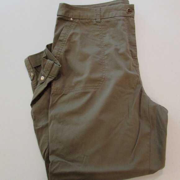 Chico's Olive Green Cotton/Nylon Pants Size 2P (Size 12 petite) - Picture 1 of 15